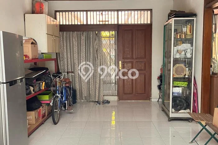 Rumah Modern 3 KT di Jaka Setia Bekasi Semi Furnished Rumah Modern 3 KT di Jaka Setia Bekasi Semi Furnished