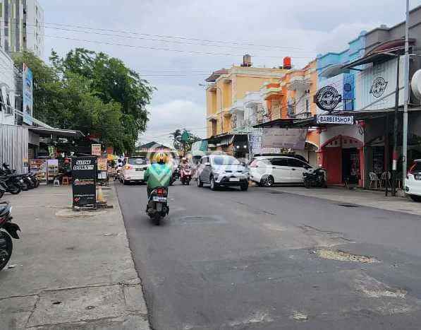 FOR RENT! Ruko di Pekayon Cocok untuk Bisnis 80m2 FOR RENT! Ruko di Pekayon Cocok untuk Bisnis 80m2