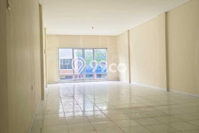 Ruko untuk disewa di Bekasi Timur punya LT 67m2 & LB 200m2 harga sewa kompetitif Ruko untuk disewa di Bekasi Timur punya LT 67m2 & LB 200m2 harga sewa kompetitif