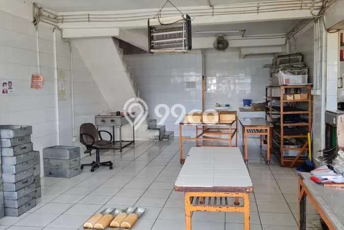 Unit Ruko Dijual di Bekasi LT 71m2 & LB 200m2 Unit Ruko Dijual di Bekasi LT 71m2 & LB 200m2