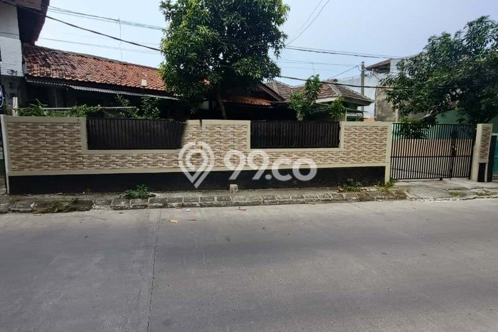 Ready to Use! Luxury House LT 220m2 Desain Elegan di Pekayon Ready to Use! Luxury House LT 220m2 Desain Elegan di Pekayon