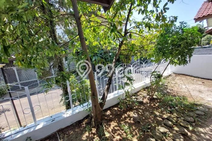 HUNIAN PREMIUM! Rumah kawasan Arcamanik, 2 KT, Kawasan Prospektif, Luas 144m² Bangunan 120m² HUNIAN PREMIUM! Rumah kawasan Arcamanik, 2 KT, Kawasan Prospektif, Luas 144m² Bangunan 120m²
