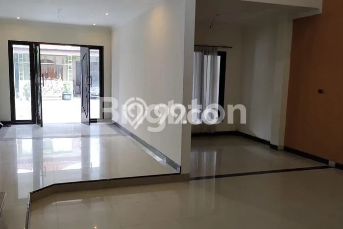Rumah Modern 4 KT di Cibubur Bogor Unfurnished Rumah Modern 4 KT di Cibubur Bogor Unfurnished