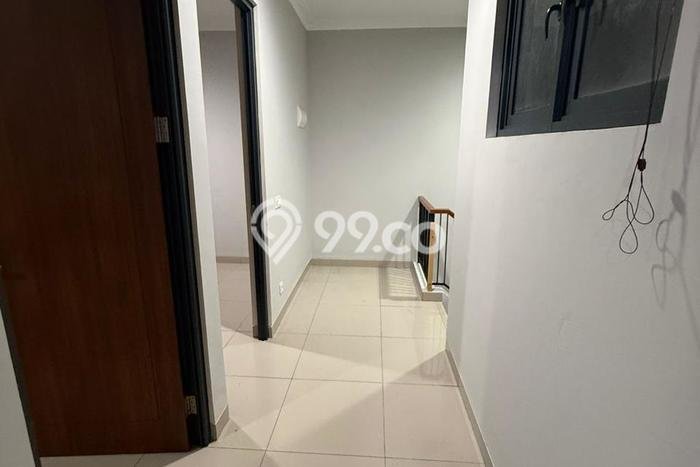 Disewakan! Rumah 3 Kamar Tidur &
2 Kamar Mandi di Kota Wisata, Jakarta Timur Disewakan! Rumah 3 Kamar Tidur &
2 Kamar Mandi di Kota Wisata, Jakarta Timur