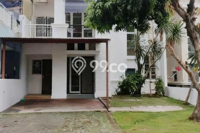 Rumah sewa siap huni 3 KT di Kota Wisata, Jakarta Timur Rumah sewa siap huni 3 KT di Kota Wisata, Jakarta Timur