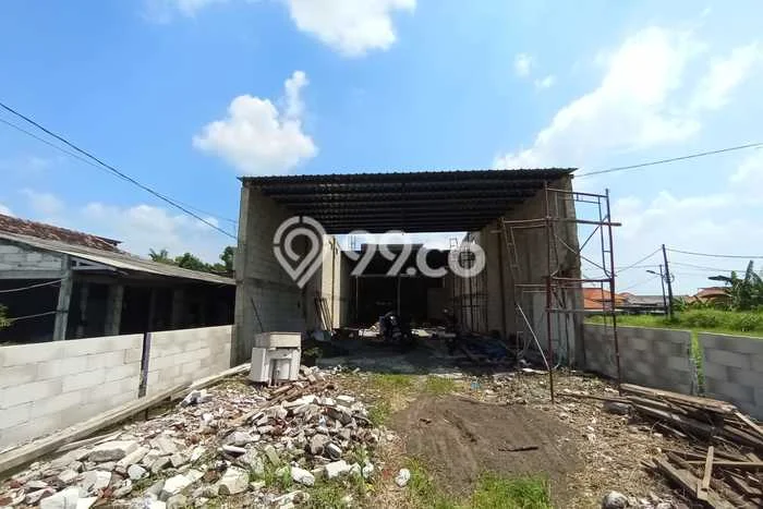 Untuk Disewa Gudang di Lakarsantri Surabaya LT 341m2, LB 204m2 Untuk Disewa Gudang di Lakarsantri Surabaya LT 341m2, LB 204m2