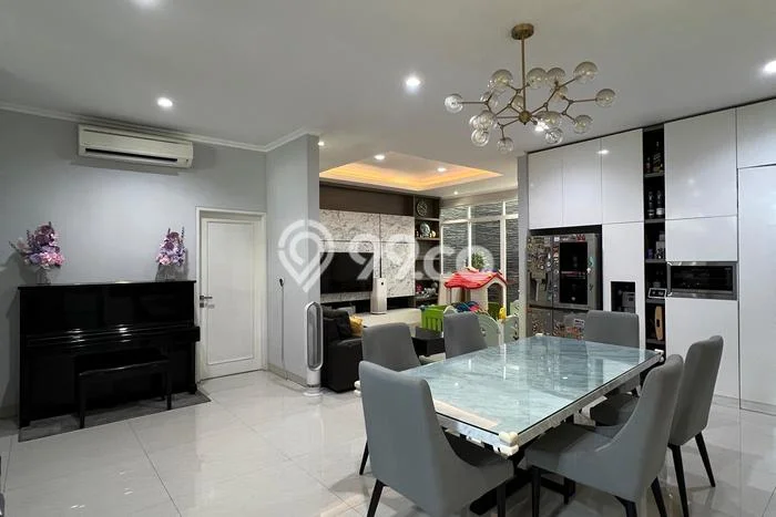 Dijual Rumah Elit Exclusive di Cengkareng, Jakarta Barat Dijual Rumah Elit Exclusive di Cengkareng, Jakarta Barat