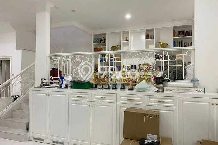 For Sale! Luxury House LT 200m2 Desain Modern di Pantai Indah Kapuk For Sale! Luxury House LT 200m2 Desain Modern di Pantai Indah Kapuk