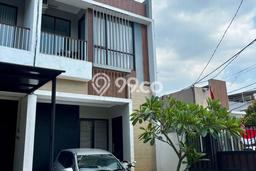 Dijual Rumah Strategis Bagus Punya 3 KT di Ciputat Tangerang Selatan SHM Dijual Rumah Strategis Bagus Punya 3 KT di Ciputat Tangerang Selatan SHM