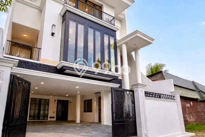 For Sale! Luxury House LT 250m2 Desain Modern di Cipete For Sale! Luxury House LT 250m2 Desain Modern di Cipete