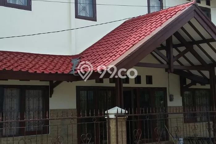 Dijual Segera Rumah Kost di Bintaro, Tangerang Selatan 10 Kamar Dijual Segera Rumah Kost di Bintaro, Tangerang Selatan 10 Kamar