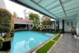 Rumah Elit Modern Tanpa Renovasi di Bintaro Jakarta Selatan Rumah Elit Modern Tanpa Renovasi di Bintaro Jakarta Selatan