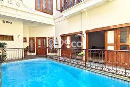Rumah Elit LB 264m2 Siap Pakai Desain Elegan di Rempoa, Tangerang Selatan Rumah Elit LB 264m2 Siap Pakai Desain Elegan di Rempoa, Tangerang Selatan