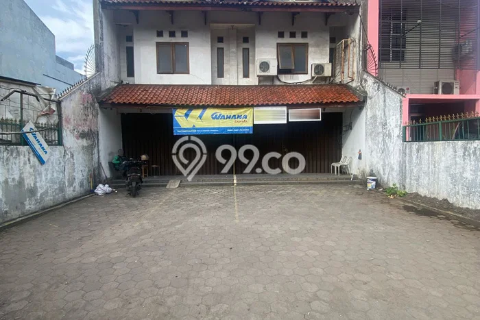 Ruko Dijual di Prime Area Tangerang Selatan Luas 163m2 Ruko Dijual di Prime Area Tangerang Selatan Luas 163m2