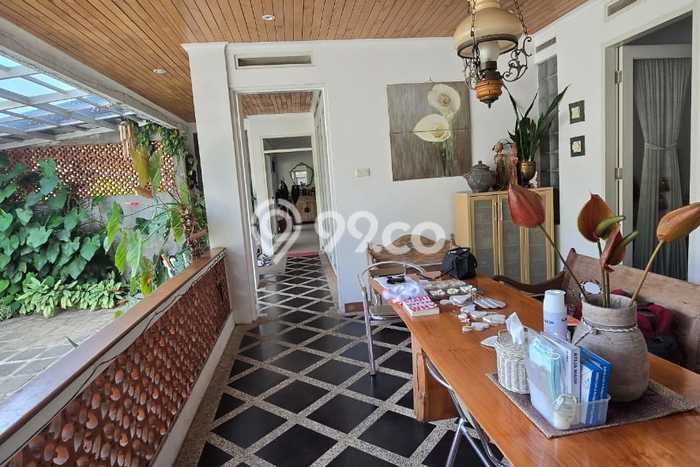 HOT LISTING! Rumah Siap Huni di , Bandung, Luas 1300m2m² LB 700m2m² HOT LISTING! Rumah Siap Huni di , Bandung, Luas 1300m2m² LB 700m2m²