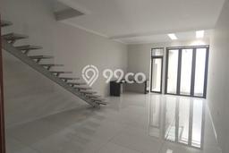 HOT PROPERTY! Rumah Strategis area , LT 106m2m² Bangunan 160m2m² HOT PROPERTY! Rumah Strategis area , LT 106m2m² Bangunan 160m2m²