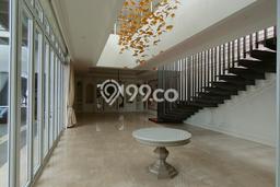 Rumah Eksklusif Siap Huni LT 850m2 di Batununggal, Bandung Rumah Eksklusif Siap Huni LT 850m2 di Batununggal, Bandung
