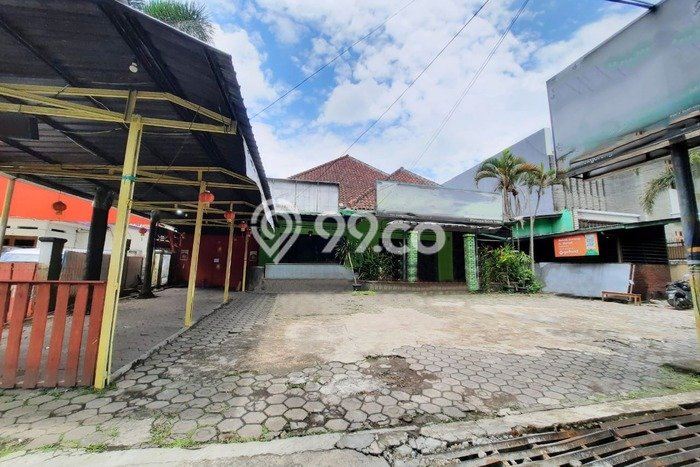 Komersial Dijual di Bandung LT 887m2 & LB 303m2 Lokasi Terbaik! Komersial Dijual di Bandung LT 887m2 & LB 303m2 Lokasi Terbaik!