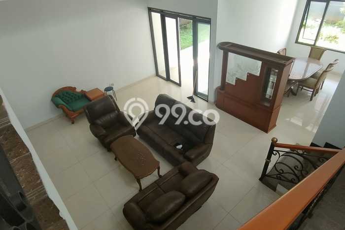 Disewakan! Rumah 5 Kamar Tidur &
4 Kamar Mandi di Mekar Wangi, Bandung Disewakan! Rumah 5 Kamar Tidur &
4 Kamar Mandi di Mekar Wangi, Bandung