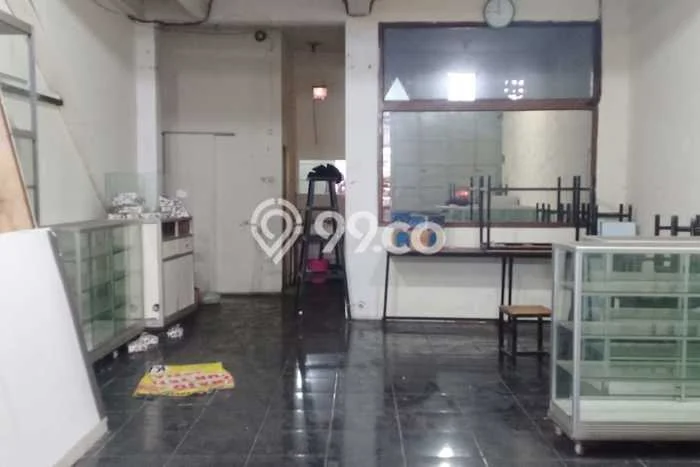 Ruko disewakan lokasi strategis Coblong Bandung 150m2 Ruko disewakan lokasi strategis Coblong Bandung 150m2