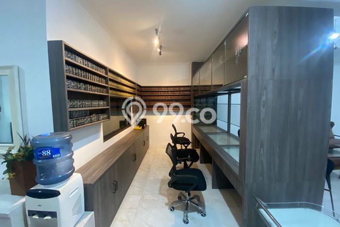 Ruko Dijual di Bandung LT 228m2 & LB 550m2 Lokasi Terbaik! Ruko Dijual di Bandung LT 228m2 & LB 550m2 Lokasi Terbaik!