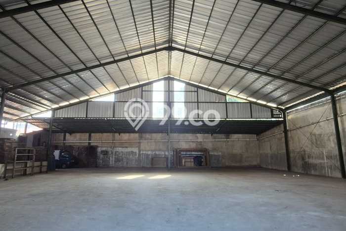 Unit Gudang Dijual di Margaasih Bandung Luas Tanah 2600m2, Luas Bangunan 700m2 Unit Gudang Dijual di Margaasih Bandung Luas Tanah 2600m2, Luas Bangunan 700m2