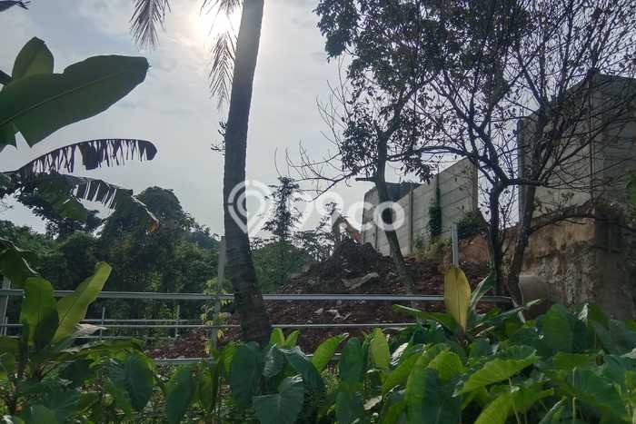 Lahan Kosong Dijual di Bogor dengan Area 4425m2 Lahan Kosong Dijual di Bogor dengan Area 4425m2