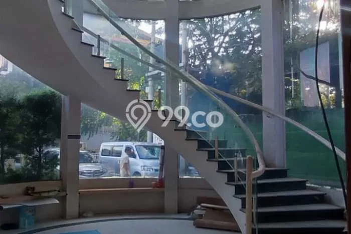 Unit Komersial Disewa Lokasi Serpong Utara, Tangerang Selatan Spesifikasi Luas Bangunan 999m2 Unit Komersial Disewa Lokasi Serpong Utara, Tangerang Selatan Spesifikasi Luas Bangunan 999m2