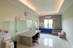 LOKASI STRATEGIS! Gudang di Serpong, Luas 1220m², Jalan Strategis LOKASI STRATEGIS! Gudang di Serpong, Luas 1220m², Jalan Strategis