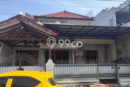Dijual Hunian Rumah Nyaman 4 Kamar di Surabaya Kota, Surabaya Dijual Hunian Rumah Nyaman 4 Kamar di Surabaya Kota, Surabaya