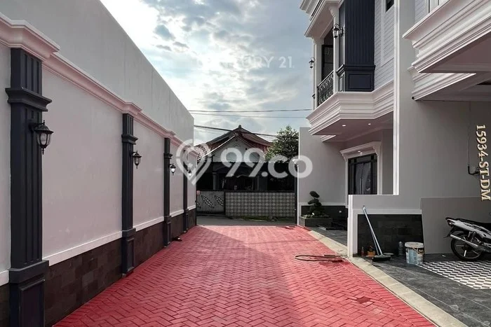 Hunian Nyaman Asri 3 KT Siap Pakai di Ragunan Jakarta Selatan Hunian Nyaman Asri 3 KT Siap Pakai di Ragunan Jakarta Selatan