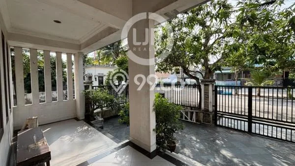 For Sale! Luxury House LT 341m2 Desain Elegan di Batam Centre For Sale! Luxury House LT 341m2 Desain Elegan di Batam Centre