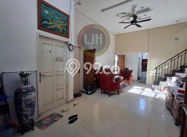 Rumah Modern Cantik 8 KT Bisa Langsung Pindah di Batam Kota Rumah Modern Cantik 8 KT Bisa Langsung Pindah di Batam Kota