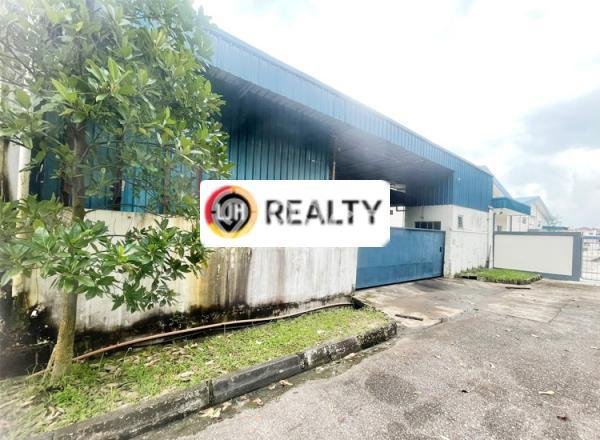 LOKASI BISNIS! Gudang Disewakan di Batam Centre, Luas 930m², Area Strategis, Siap Usaha LOKASI BISNIS! Gudang Disewakan di Batam Centre, Luas 930m², Area Strategis, Siap Usaha
