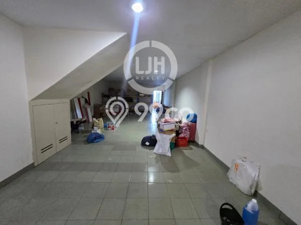 FOR RENT! Ruko di Nagoya Cocok untuk Bisnis 225m2 FOR RENT! Ruko di Nagoya Cocok untuk Bisnis 225m2