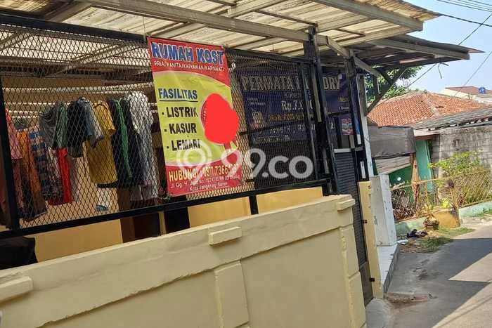 Rumah Kost Dijual Lokasi Ciledug, Tangerang, 21 Kamar Tidur, 5 Kamar Mandi, 100m2 Rumah Kost Dijual Lokasi Ciledug, Tangerang, 21 Kamar Tidur, 5 Kamar Mandi, 100m2