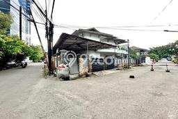 Rumah di Tebet, Jakarta Selatan, Luas 391m² Bangunan 500m² - SEGERA MILIKI! Rumah di Tebet, Jakarta Selatan, Luas 391m² Bangunan 500m² - SEGERA MILIKI!