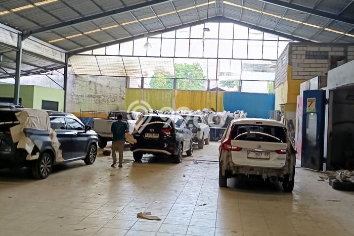 Komersial Bagus Dijual LB 1000m2 Lokasi Strategis Jakarta Barat Area Cocok untuk Bisnis Komersial Bagus Dijual LB 1000m2 Lokasi Strategis Jakarta Barat Area Cocok untuk Bisnis