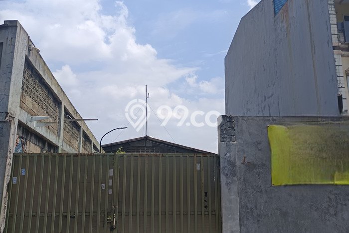 Jarang Ada! Tanah di Grogol Petamburan Punya Luas 272m2 SHM Jarang Ada! Tanah di Grogol Petamburan Punya Luas 272m2 SHM