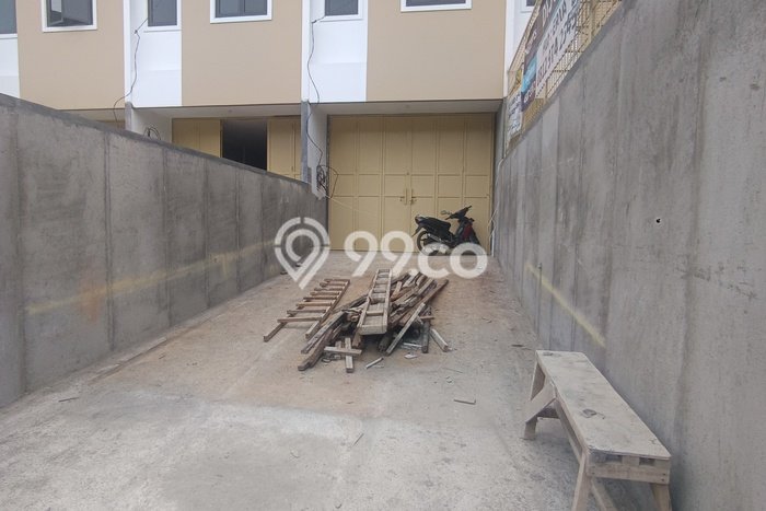 Jual Rumah Luas Elegan Dengan View Cantik di Jelambar, Jakarta Barat Jual Rumah Luas Elegan Dengan View Cantik di Jelambar, Jakarta Barat