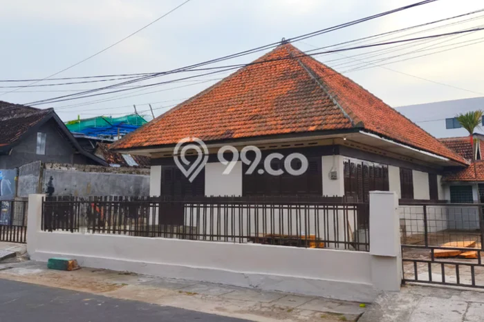 Rumah Cantik Siap Pakai Di Laweyan Luas 200m2 Lokasi Strategis Rumah Cantik Siap Pakai Di Laweyan Luas 200m2 Lokasi Strategis