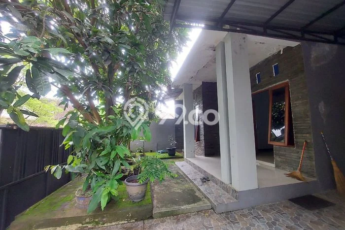 Jual Rumah Bagus Siap Huni LB 200m2 di Ngemplak, Boyolali Jual Rumah Bagus Siap Huni LB 200m2 di Ngemplak, Boyolali