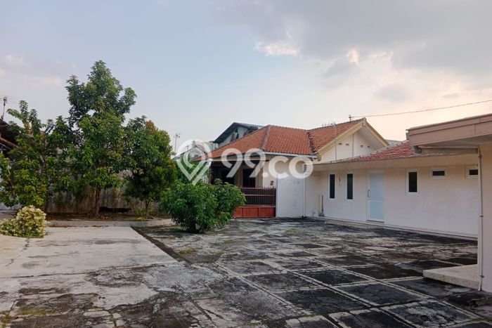 For Sale Rumah Mewah Exclusive di Banjarsari, Surakarta For Sale Rumah Mewah Exclusive di Banjarsari, Surakarta