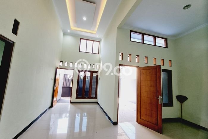 Dijual Cepat Rumah Bagus Siap Huni LB 80m2 di Colomadu, Karanganyar Dijual Cepat Rumah Bagus Siap Huni LB 80m2 di Colomadu, Karanganyar