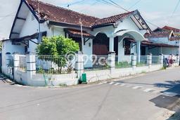 Rumah Strategis Modern Lb 170m2 di Colomadu, Karanganyar Rumah Strategis Modern Lb 170m2 di Colomadu, Karanganyar