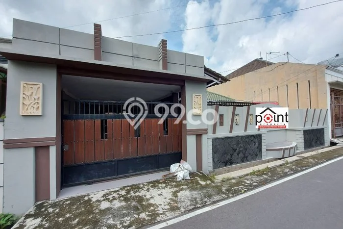 Rumah Cantik Siap Pakai Di Banjarsari Luas 250m2 Aman Rumah Cantik Siap Pakai Di Banjarsari Luas 250m2 Aman