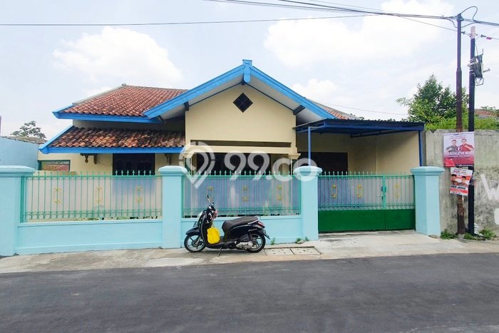 Dijual Rumah Strategis Bagus Punya 3 KT di Colomadu Karanganyar SHM Dijual Rumah Strategis Bagus Punya 3 KT di Colomadu Karanganyar SHM