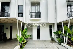 Dijual Hunian Rumah Terawat 3 Kamar di Cirendeu, Jakarta Selatan Dijual Hunian Rumah Terawat 3 Kamar di Cirendeu, Jakarta Selatan