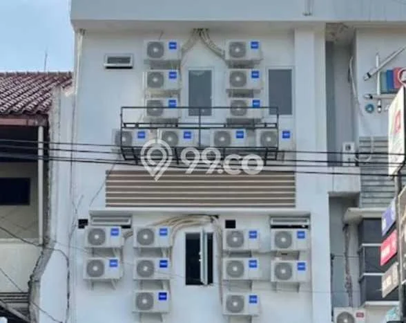 Investasi Kost Dijual di BSD, Tangerang Selatan, Spesifikasi 39 KT, 39 KM, 450m2 Investasi Kost Dijual di BSD, Tangerang Selatan, Spesifikasi 39 KT, 39 KM, 450m2