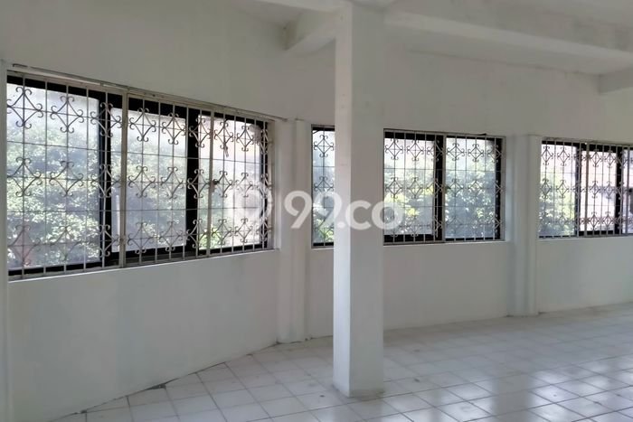 Ruko Dijual di Jakarta Barat LT 110m2 & LB 214m2 Lokasi Terbaik! Ruko Dijual di Jakarta Barat LT 110m2 & LB 214m2 Lokasi Terbaik!